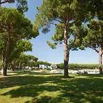 Διαμέρισμα Sejour Paisible Avec Piscine Et Vue Sur Le *