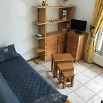 Sejour Paisible Avec Piscine Et Vue Sur Le