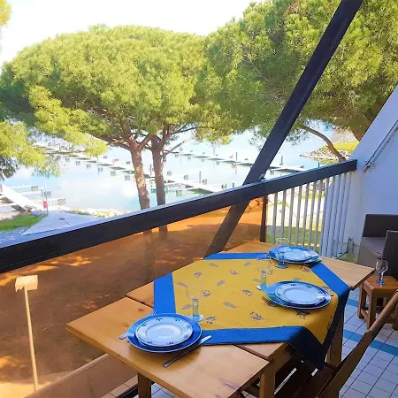 Διαμέρισμα Sejour Paisible Avec Piscine Et Vue Sur Le