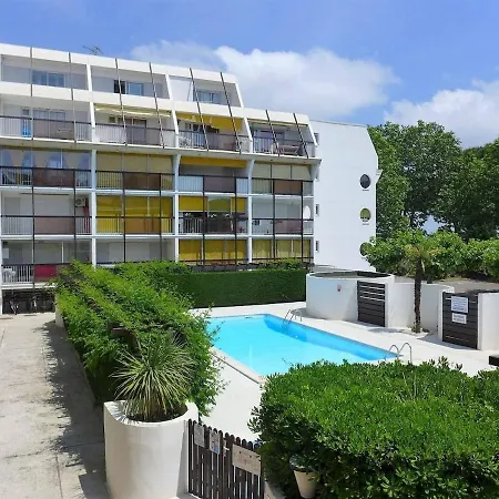 Διαμέρισμα Sejour Paisible Avec Piscine Et Vue Sur Le *