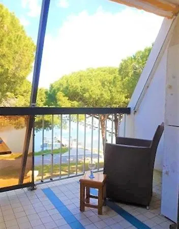 Διαμέρισμα Paisible Avec Piscine Et Vue Sur Le Λα Γκραντ-Μοτ