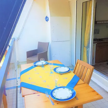 Paisible Avec Piscine Et Vue Sur Le Διαμέρισμα *